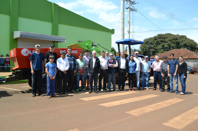 Andres entrega equipamentos agrícolas para a RS Alimentos